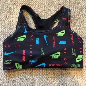 Nike women’s medium sports bra
